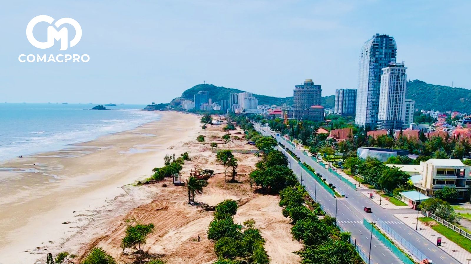 TP Vũng Tàu (Bà Rịa - Vũng Tàu), nơi được kỳ vọng trở thành trung tâm du lịch đẳng cấp quốc tế đang được đầu tư hạ tầng để phát triển. Trong ảnh là tuyến đường Thùy Vân chạy dọc hơn 3km bãi biển Vũng Tàu.