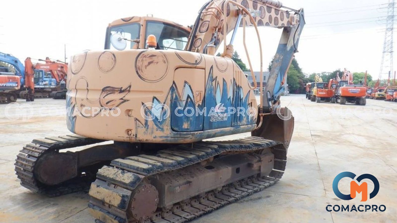 Xe xúc bánh xích HITACHI ZX135US-E bao gồm các thông số kỹ thuật chính sau: