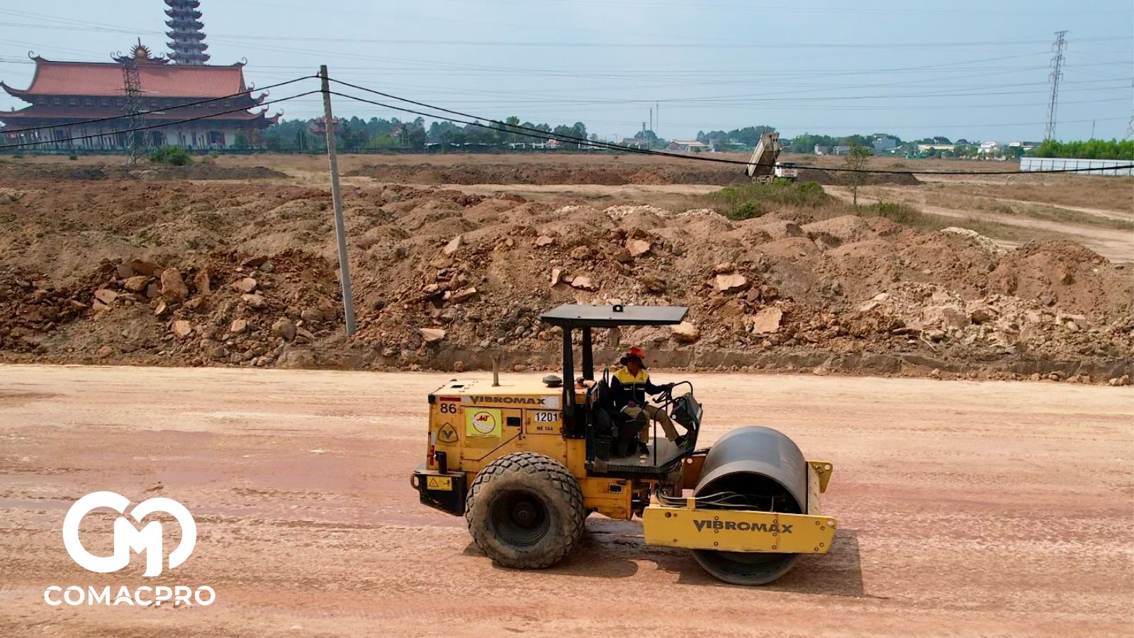 Anh Nguyễn Văn Thuần đã cùng nhiều đồng nghiệp trở lại công trường sau Tết.