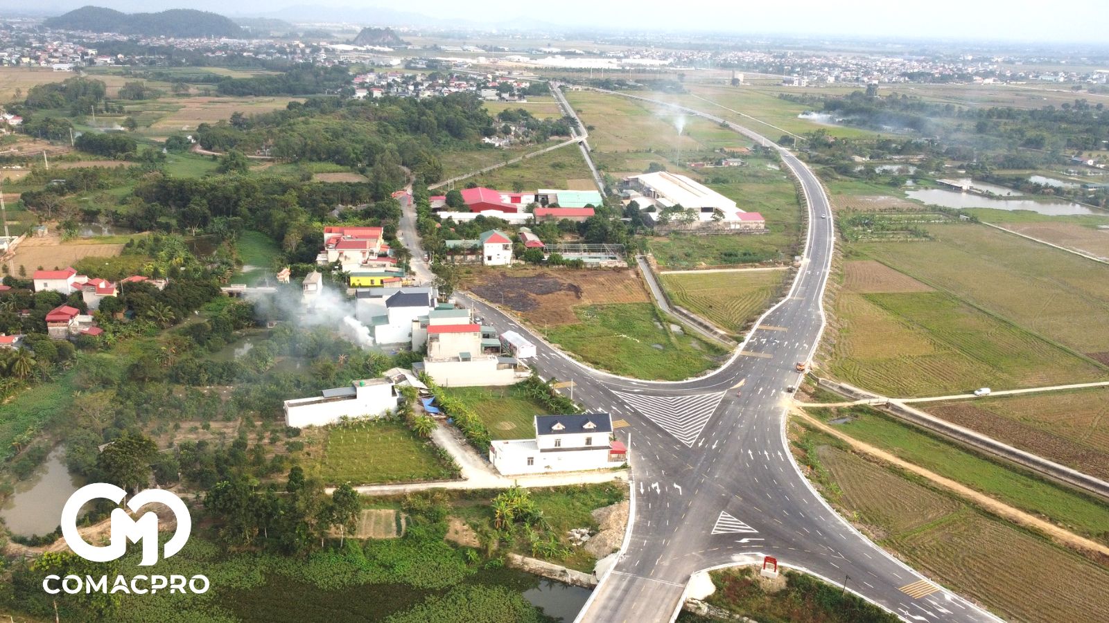 Theo thiết kế, dự án có quy mô đường cấp III đồng bằng, điểm đầu Km0 giao với QL1 tại Km 311+890 thuộc xã Hoằng Xuân, huyện Hoằng Hóa; điểm cuối Km 14+603 giao với QL45 tại Km 56+234 thuộc địa phận xã Thiệu Long, huyện Thiệu Hóa.