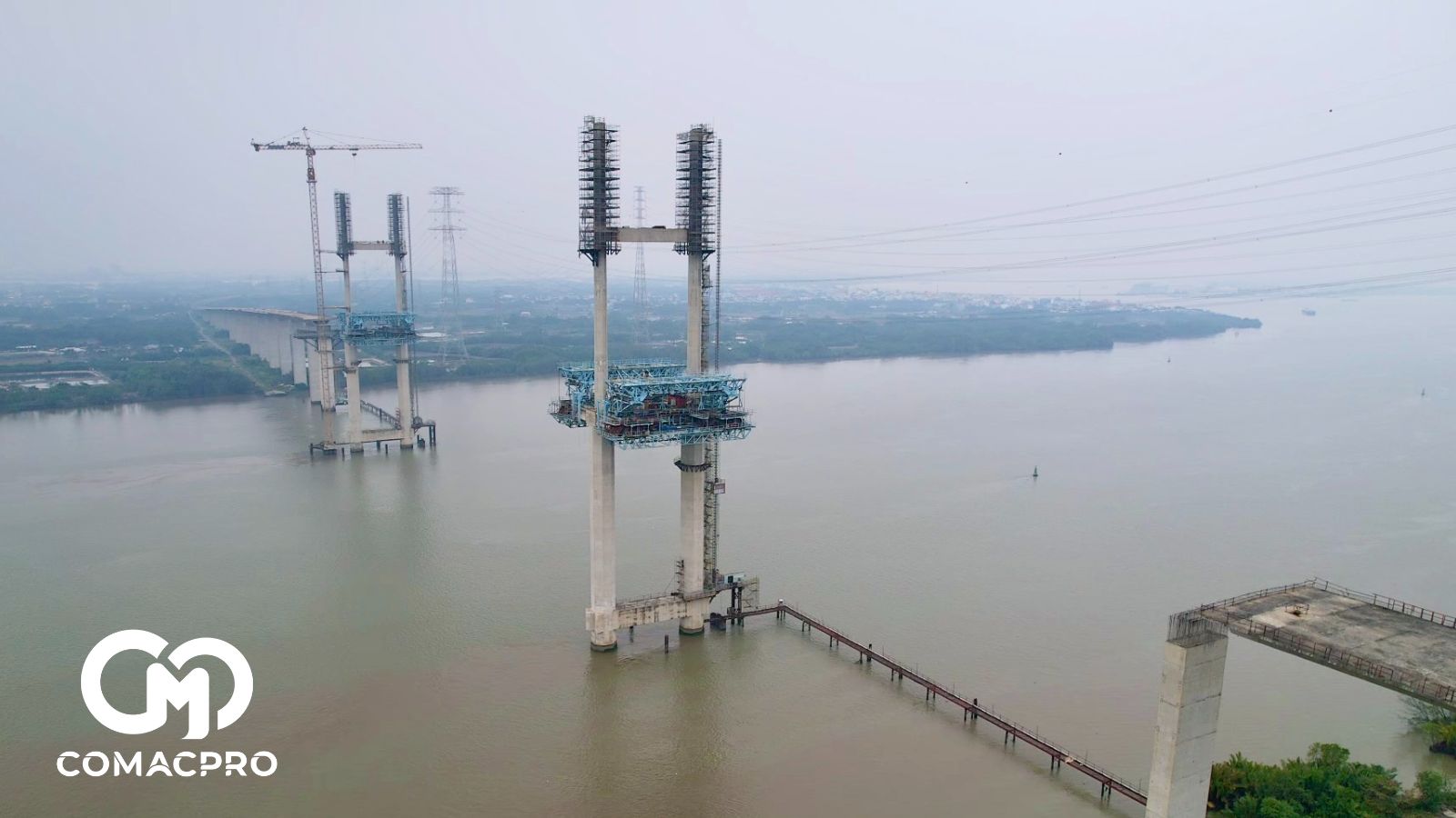 Ngày gần cuối tháng 2, PV Báo Giao thông về xã Phước Khánh, huyện Nhơn Trạch, Đồng Nai - nơi đang có hạng mục cầu Phước Khánh bắc qua sông Lòng Tàu nối về TP.HCM trên tuyến cao tốc Bến Lức - Long Thành.