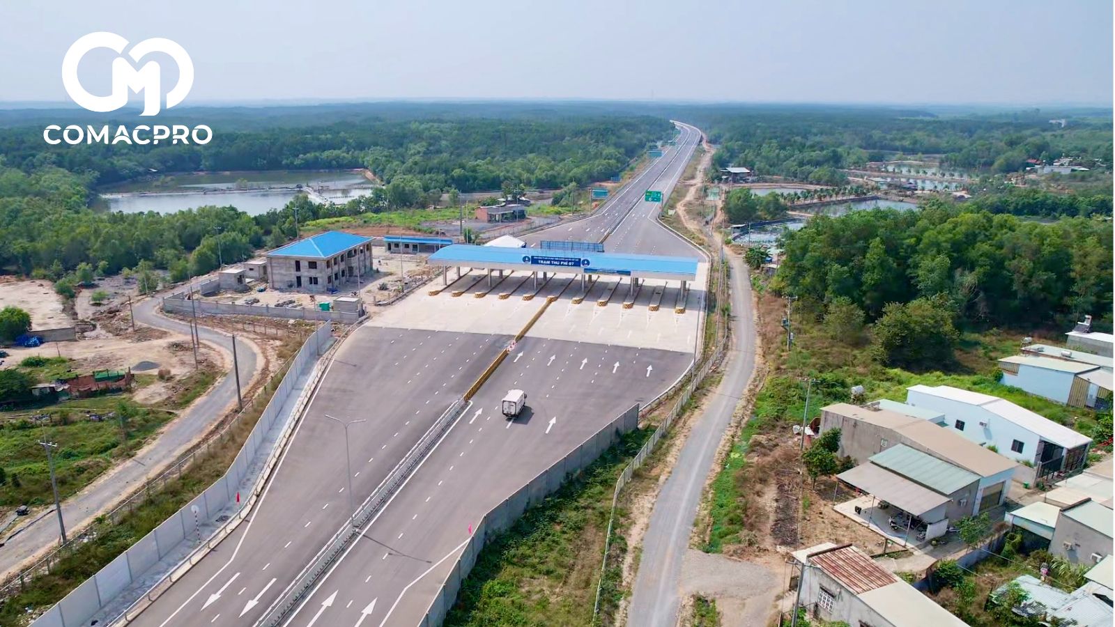 Toàn dự án đã đạt hơn 90% sản lượng. Chủ đầu tư đã đưa vào khai thác hai đoạn từ trước Tết, dự kiến đưa vào khai thác thêm hơn 18km từ cao tốc Trung Lương đến đường Nguyễn Hữu Thọ (Nhà Bè) vào dịp 30/4. Tuy nhiên, việc thông toàn bộ tuyến để kết nối từ Long An - TP.HCM - Đồng Nai phụ thuộc thời gian hoàn thành cầu Phước Khánh.