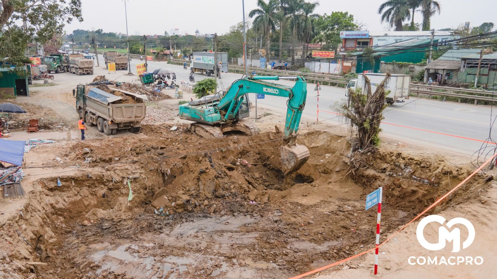 Dự án Cải tạo, nâng cấp quốc lộ 1A đoạn Văn Điển - Ngọc Hồi được UBND thành phố Hà Nội phê duyệt chủ trương đầu tư từ năm 2010 với tổng mức đầu tư gần 888 tỷ đồng, thời gian thực hiện từ năm 2010 - 2013.