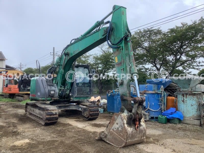 Máy xúc bánh xích Hitachi ZX135US – Lựa chọn linh hoạt, hiệu quả cho công trình vừa và nhỏ