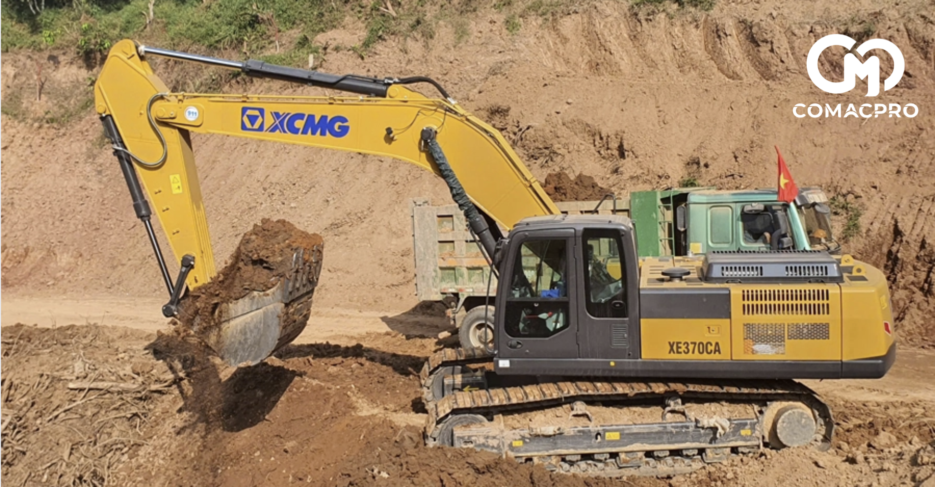 So Sánh Máy Xúc Đào Bánh Lốp Và Bánh Xích – Loại Nào Hiệu Quả Hơn?