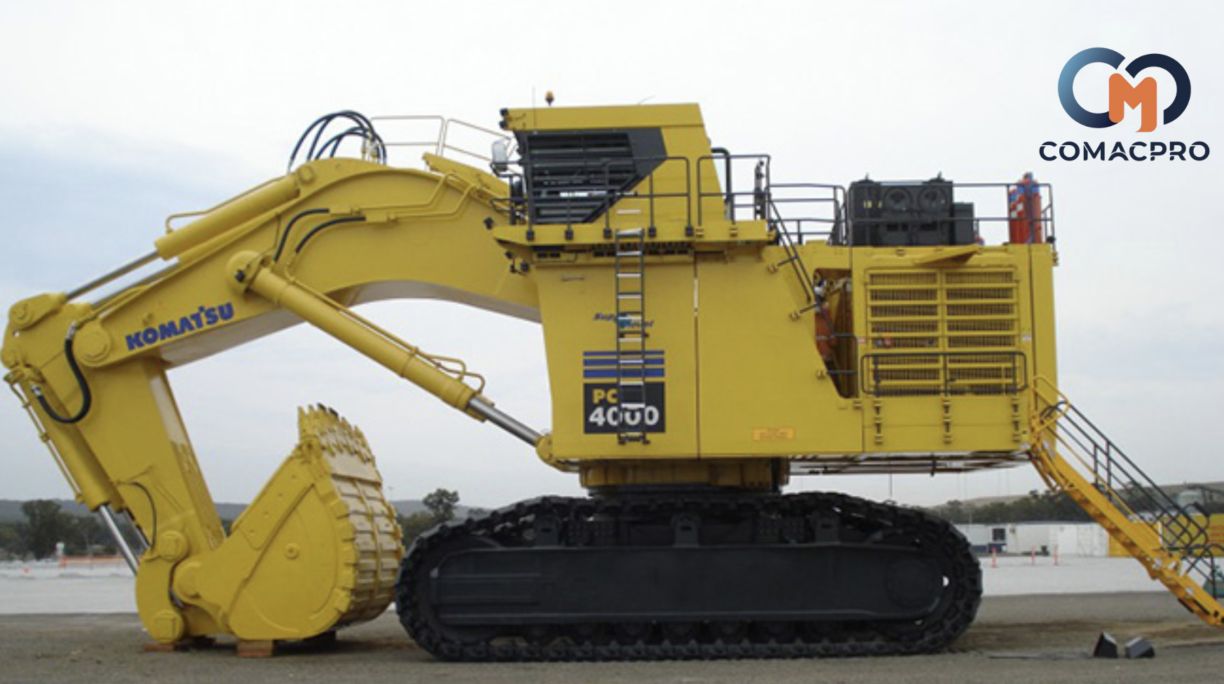 So sánh chi tiết máy xúc cỡ lớn Komatsu và Caterpillar &#8211; Loại nào phù hợp với công trình của bạn ?