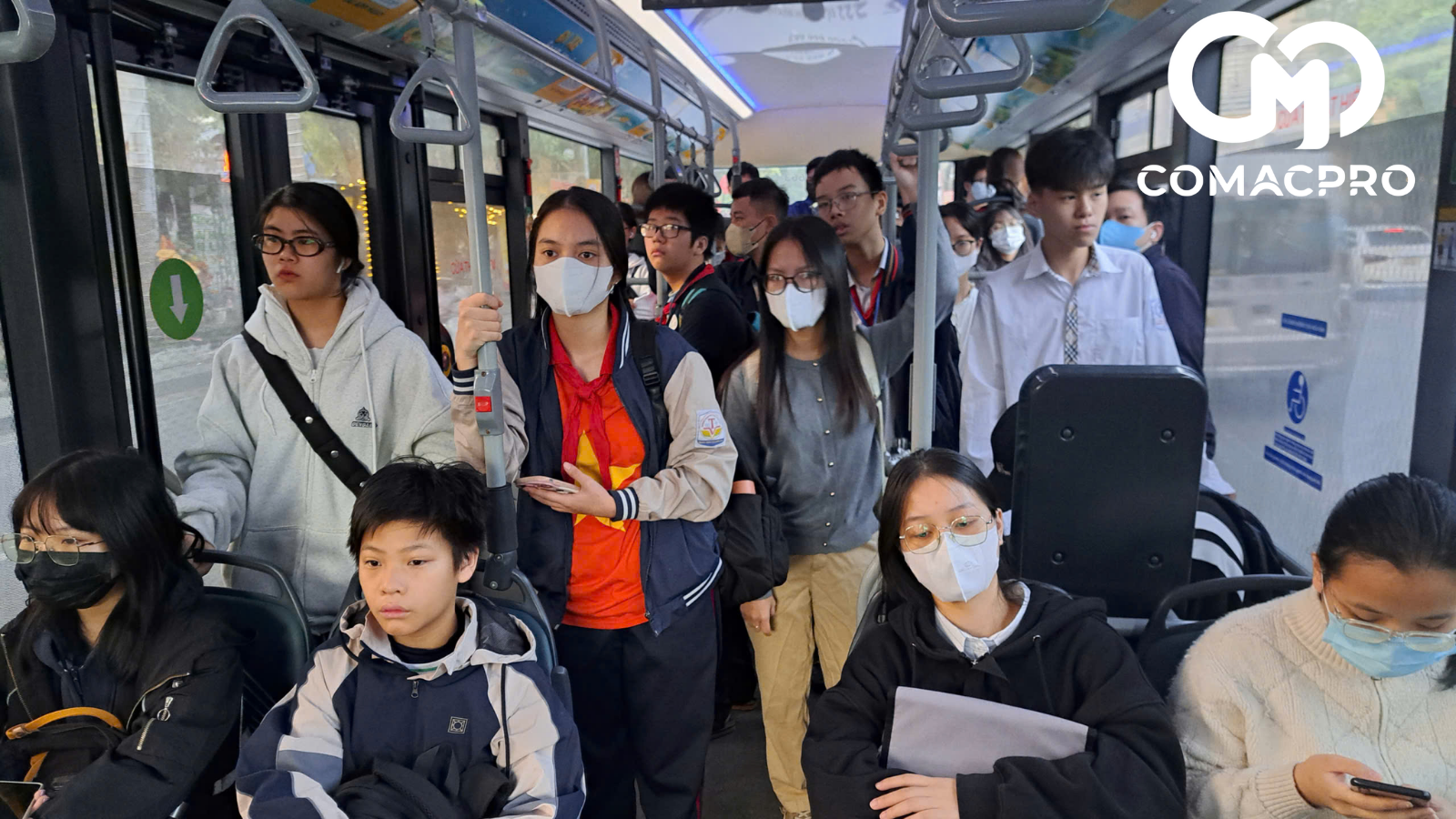 Những người “đánh thức bình minh” bằng bánh xe điện – Lan tỏa lối sống xanh mỗi ngày